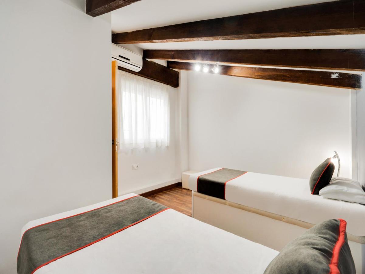 Oyo Style Apartments Puerto Valencia Ngoại thất bức ảnh