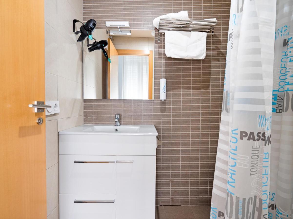 Oyo Style Apartments Puerto Valencia Ngoại thất bức ảnh